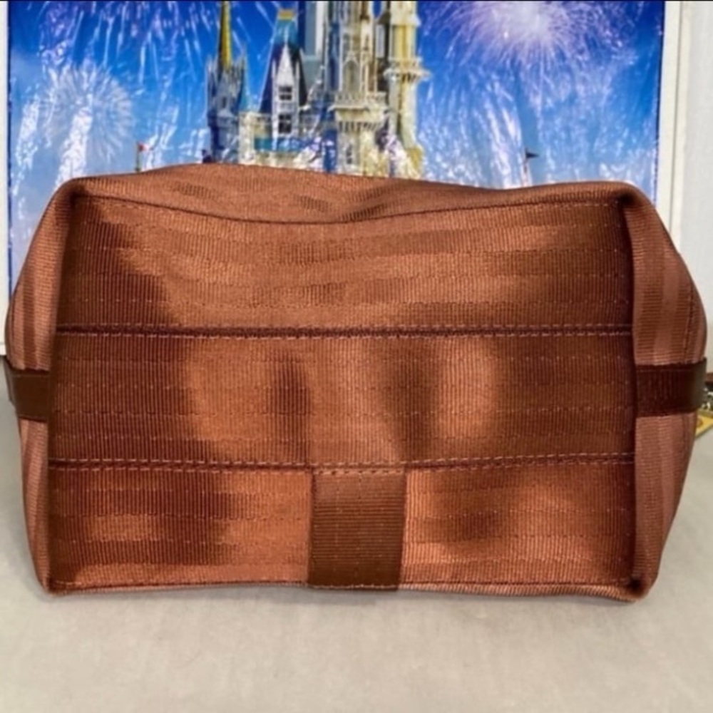 Disney parks x Harvey’s Pixar UP! Wilderness explorer park hopper purse backpack - Picture 10 of 11
